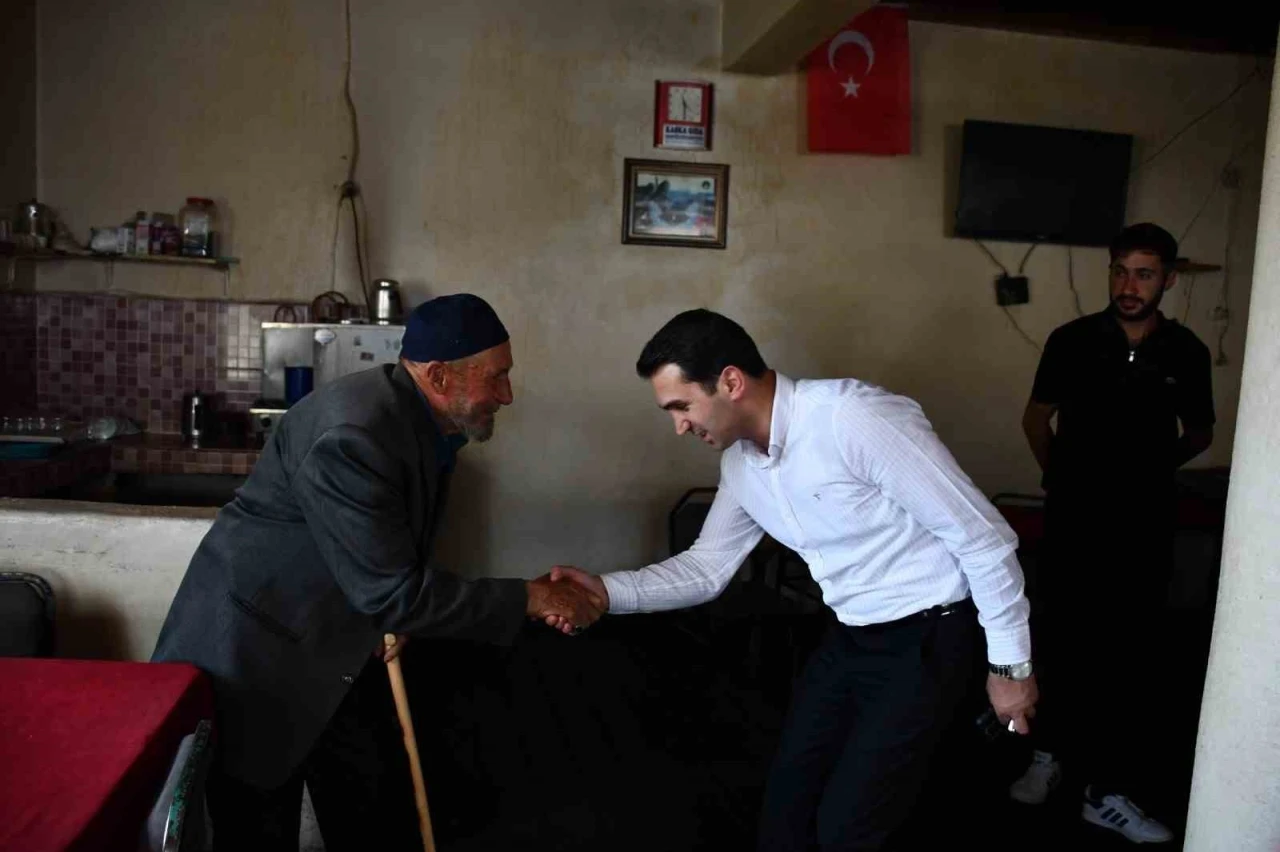 AK Parti Sarıkamış teşkilatı k&ouml;ylerde vatandaşlarla buluştu
