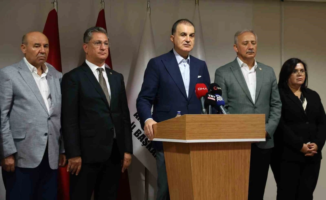 Ömer Çelik'ten Özgür Özel'e Filistin Eleştirisi