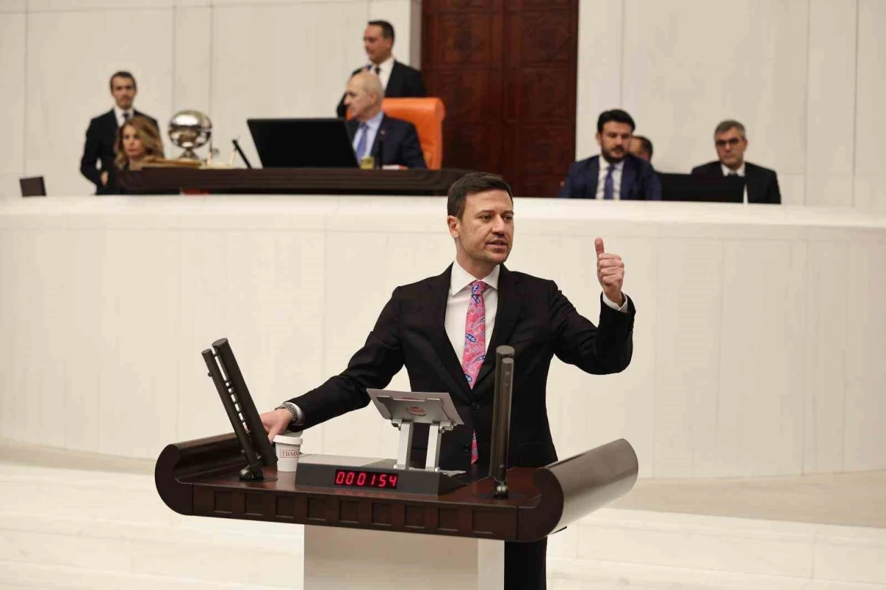 AK Partili Baykoç’tan Beşikçioğlu’na eleştiri: &quot;Film çekmekten, dizi çekmekten boş zamanı yok&quot;
