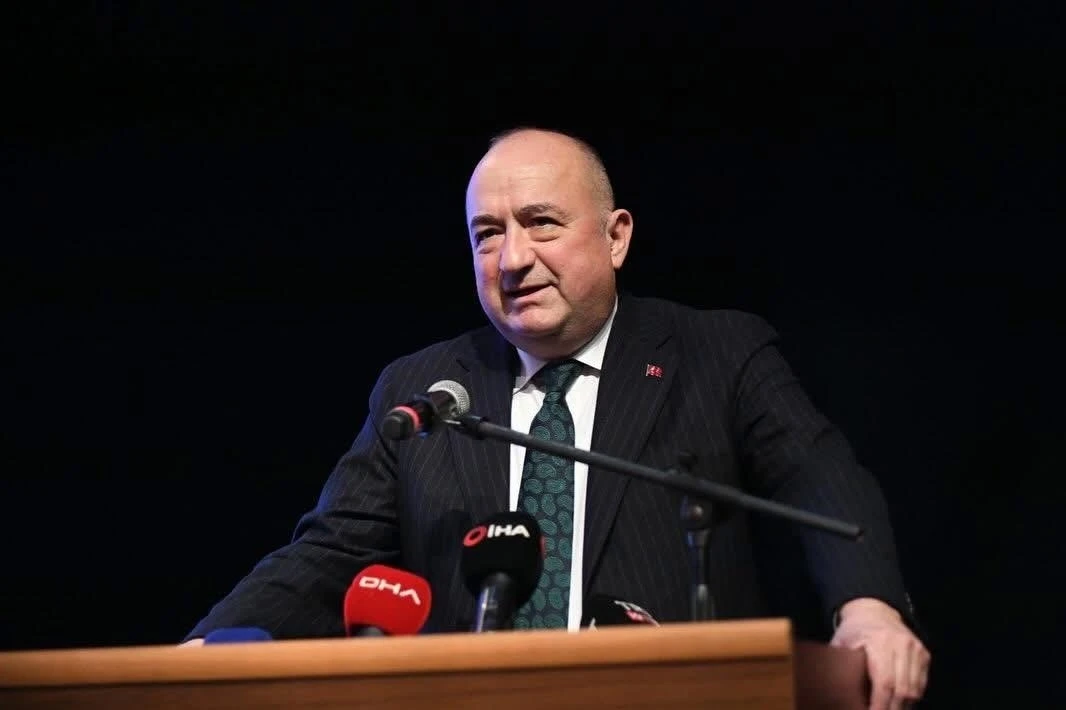 AK Partili Gider: &quot;Özgür Özel siyasete de CHP’ye de, Türkiye’ye de yakışmıyorsun&quot;
