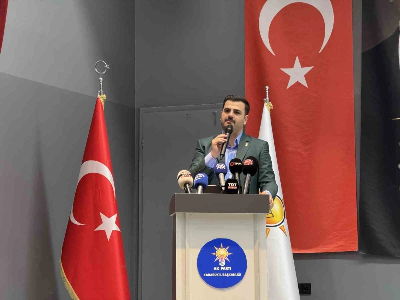 AK Partili İnan: &quot;Her geçen gün CHP’nin siyaseti düşen seviyede&quot;
