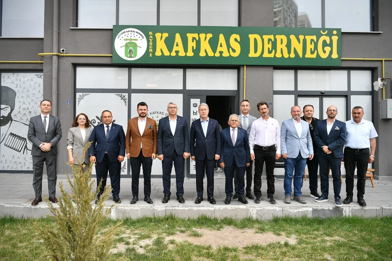 Akar ve Büyükkılıç’tan Kayseri Kafkas Derneği’ne ziyaret

