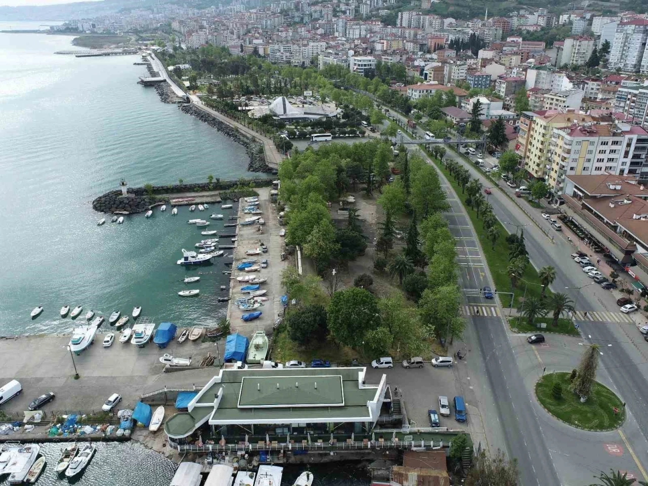 Akçaabat Sahil Park 3. etap yenileme çalışmaları başlıyor
