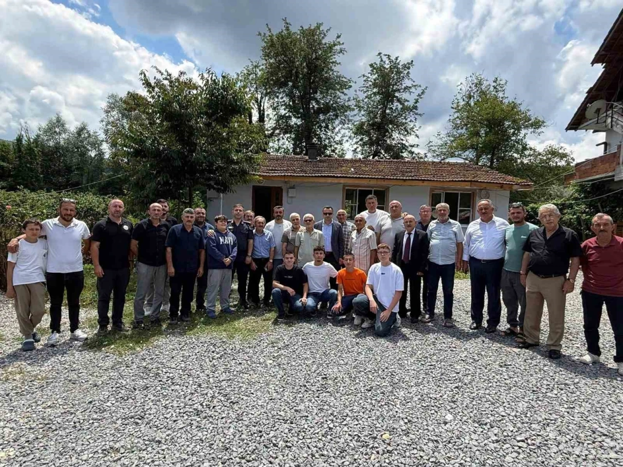 Ak&ccedil;akoca&rsquo;da k&ouml;yl&uuml;lerin talepleri yerinde dinleniyor
