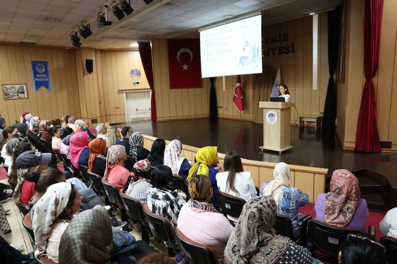 Akdeniz Belediyesinden ’Anne Sütü İle Besle, Sevgiyle Büyüt’ projesi
