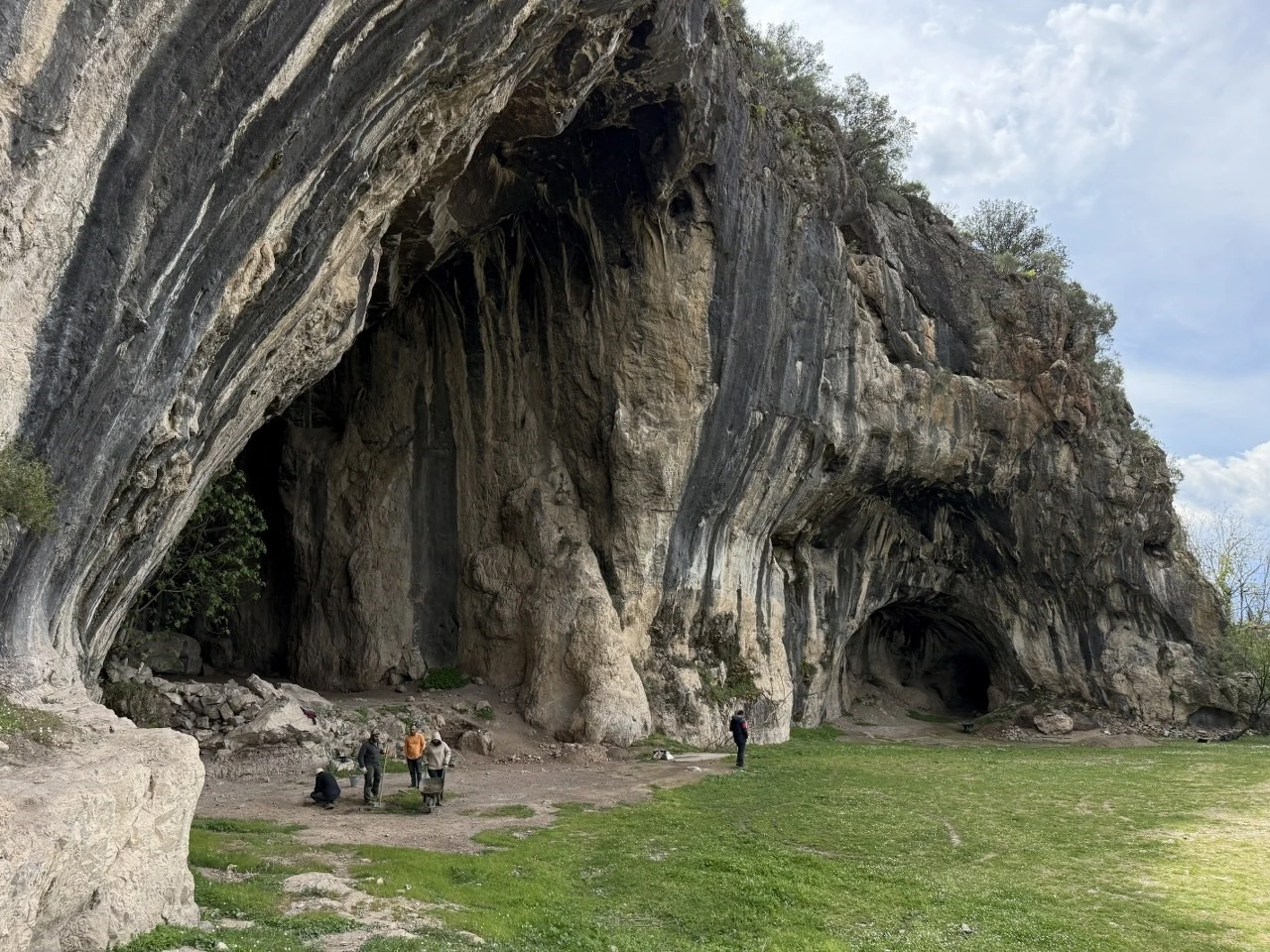 Akdeniz Üniversitesi’nden bilim dünyasına ışık
