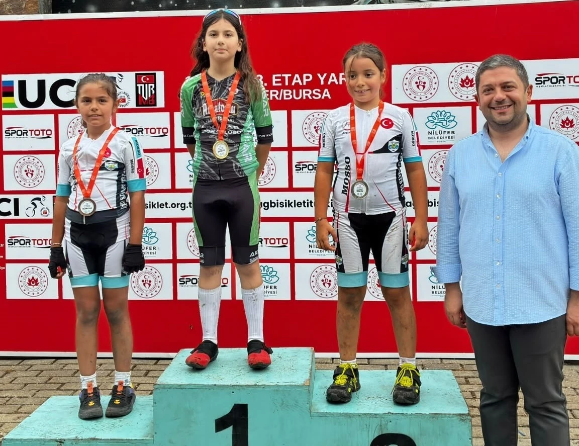 Akhisarlı pedallar Bursa&rsquo;da zirveye &ccedil;ıktı
