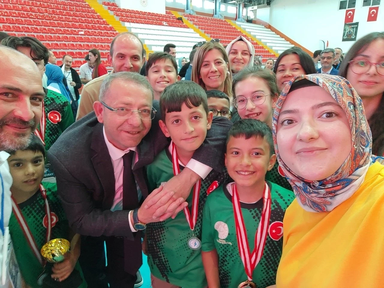 Akıl ve Zeka Oyunları’nda Türkiye birinciliği Sakarya’nın
