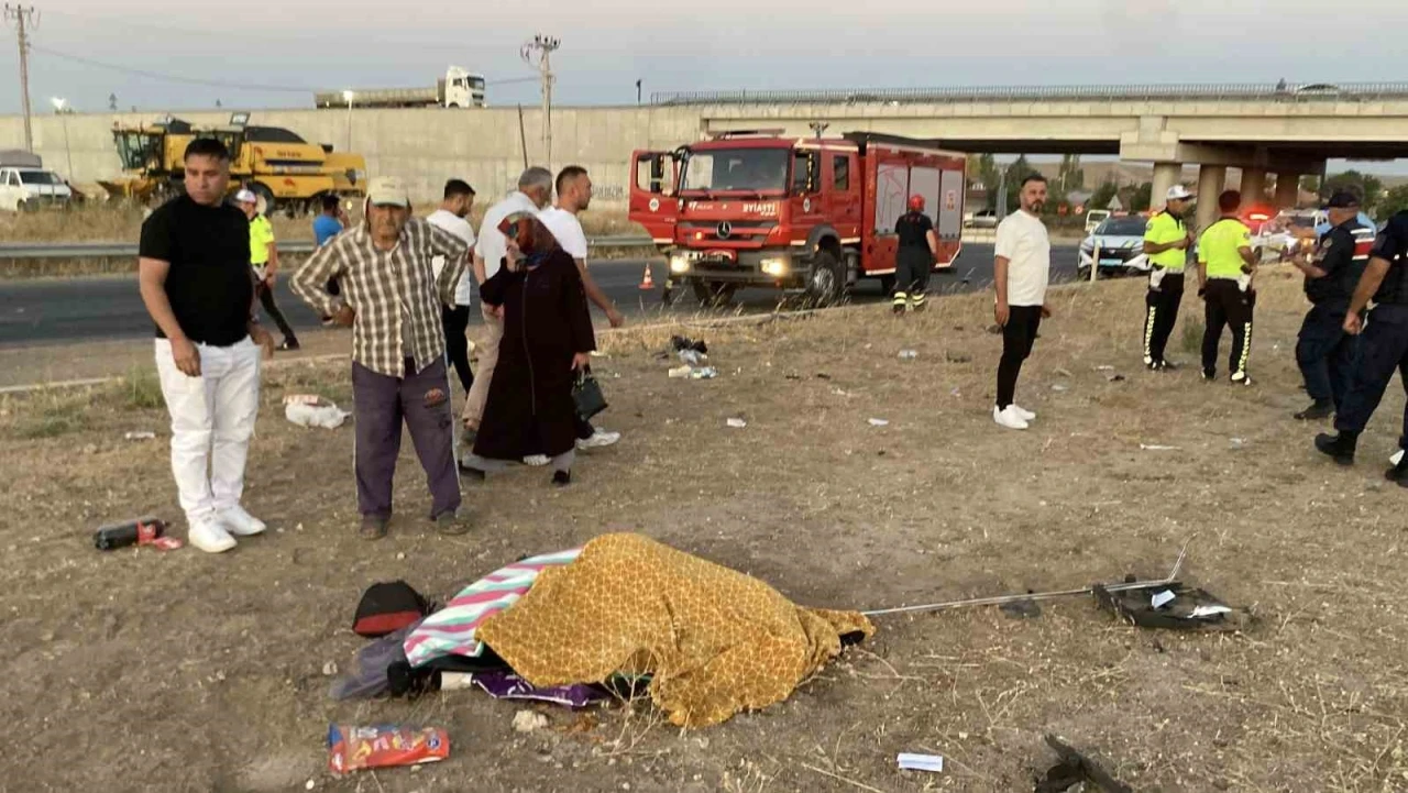 Aksaray’da gurbetçi ailenin kazasında ölü sayısı 3’e yükseldi