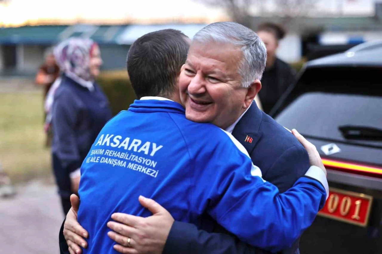 Aksaray Valisi Duru: "Devletimizin en b&uuml;y&uuml;k &ouml;zelliklerinden biri sosyal devlet olmasıdır"
