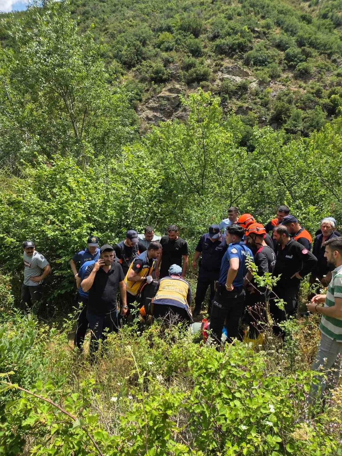 Akşehir&rsquo;de 3 g&uuml;nd&uuml;r aranan kadın ormanlık alanda sağ bulundu
