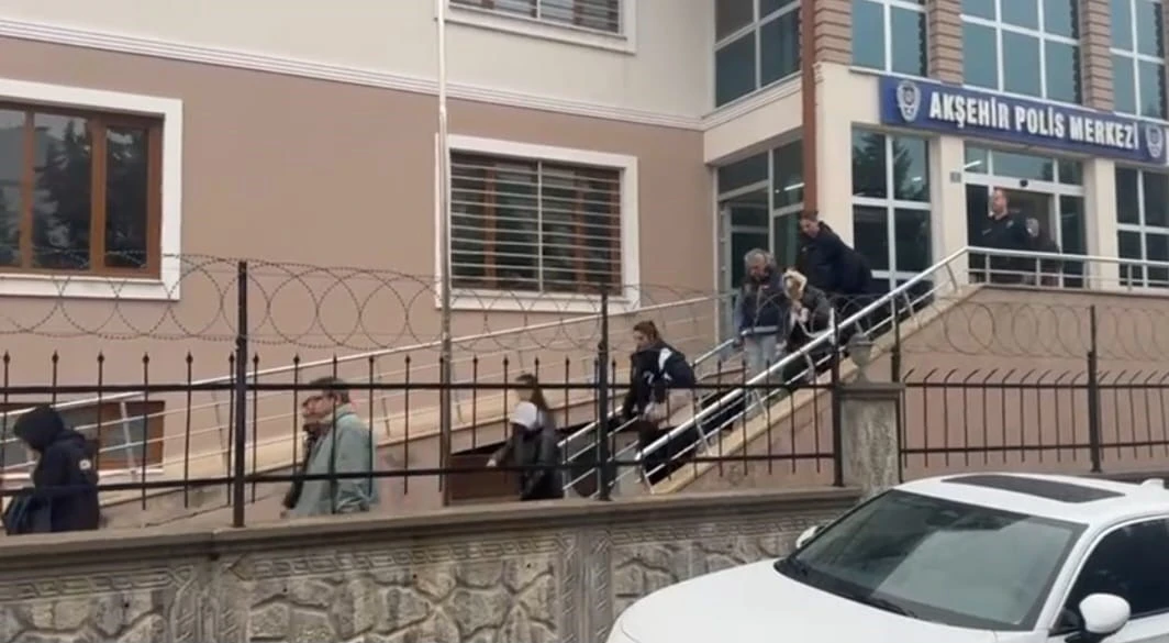 Akşehir&rsquo;de polisten fuhuş operasyonu: 6 tutuklama
