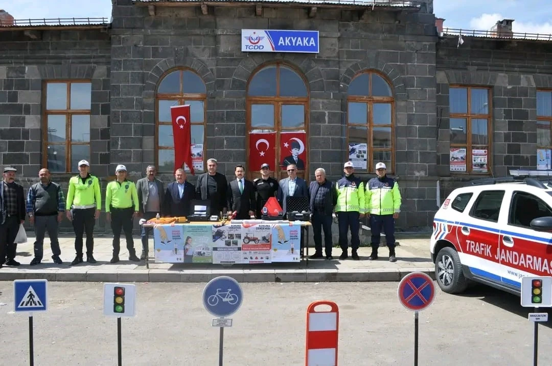 Akyaka’da Trafik Haftası etkinliği
