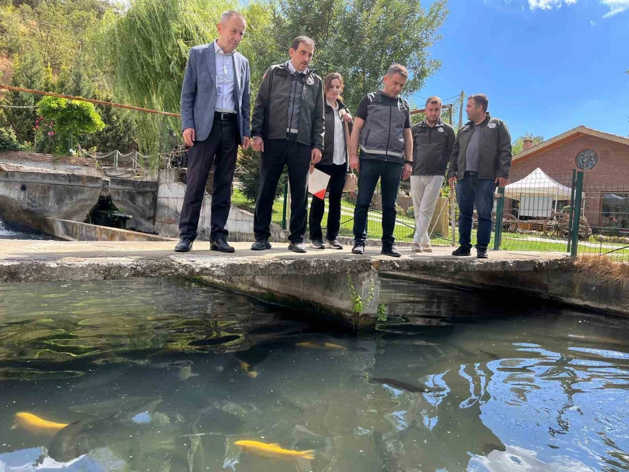 Alabalık yetiştiriciliğinde üretim süreçleri incelendi
