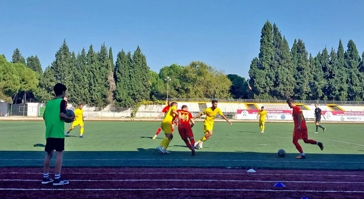 Ala&ccedil;atıspor ilk haftayı lider tamamladı
