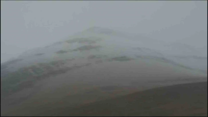 Aladağlar&rsquo;a Kar Yağdı
