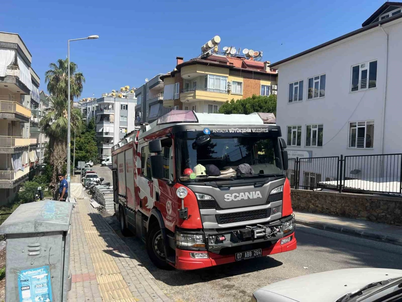 Alanya&rsquo;da apartman dairesinde &ccedil;ıkan yangın korkuttu
