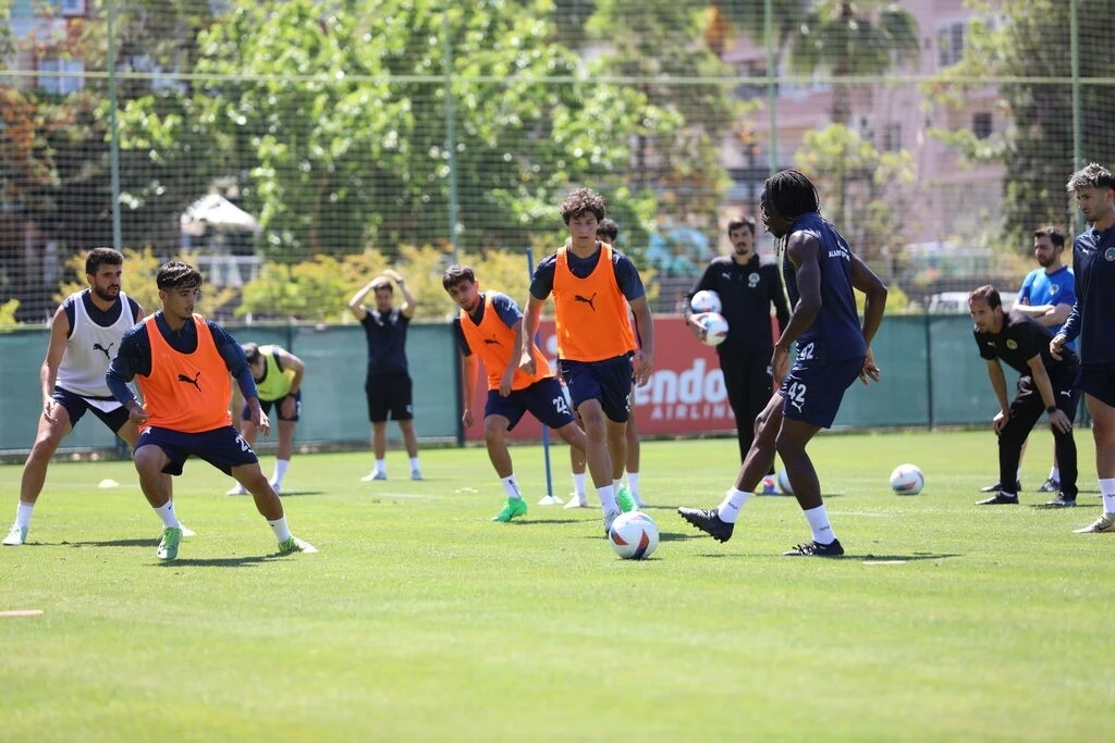 Alanyaspor, Gaziantep FK maçı hazırlıklarına başladı
