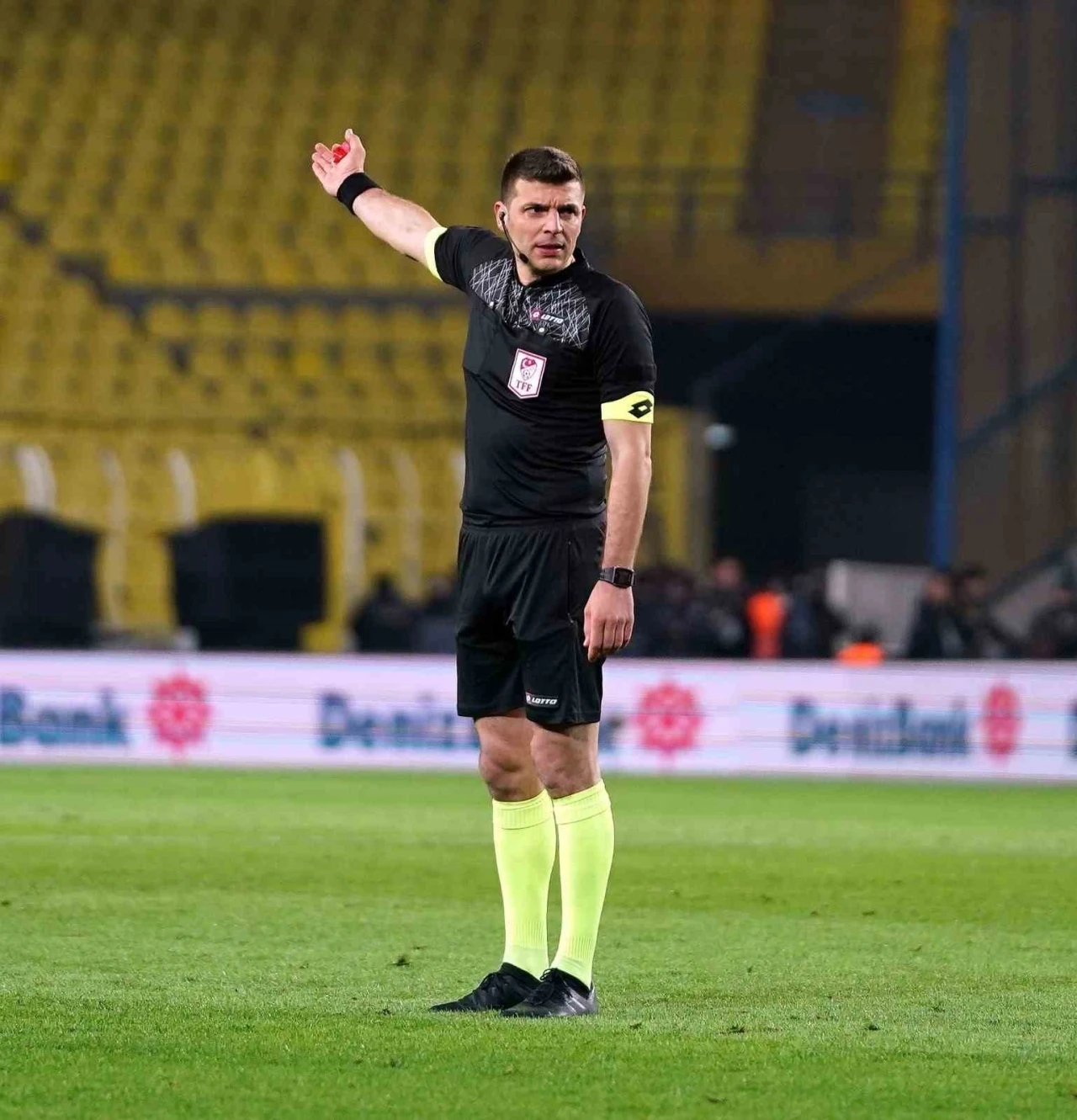 Alanyaspor- Kayserispor maçını Ümit Öztürk yönetecek
