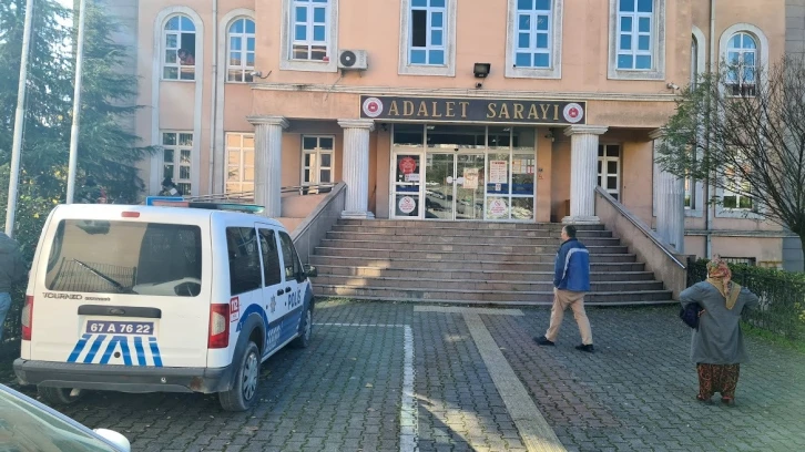 Alaplı&rsquo;da 2 yabancı uyruklu şahıs sahte para ile yakalandı
