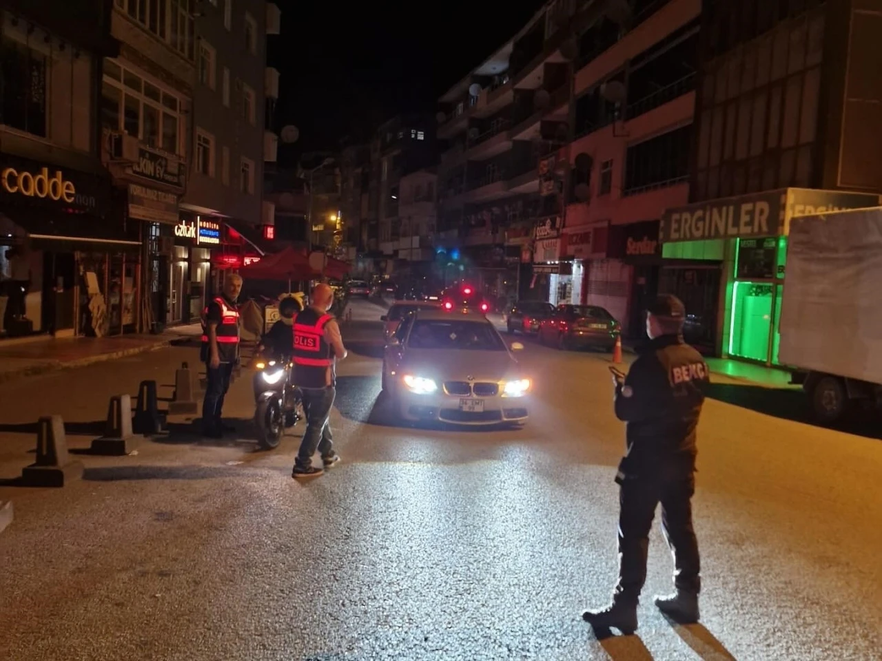 Alaplı’da abartı egzoz ve motosiklet denetiminde 17 sürücüye para cezası
