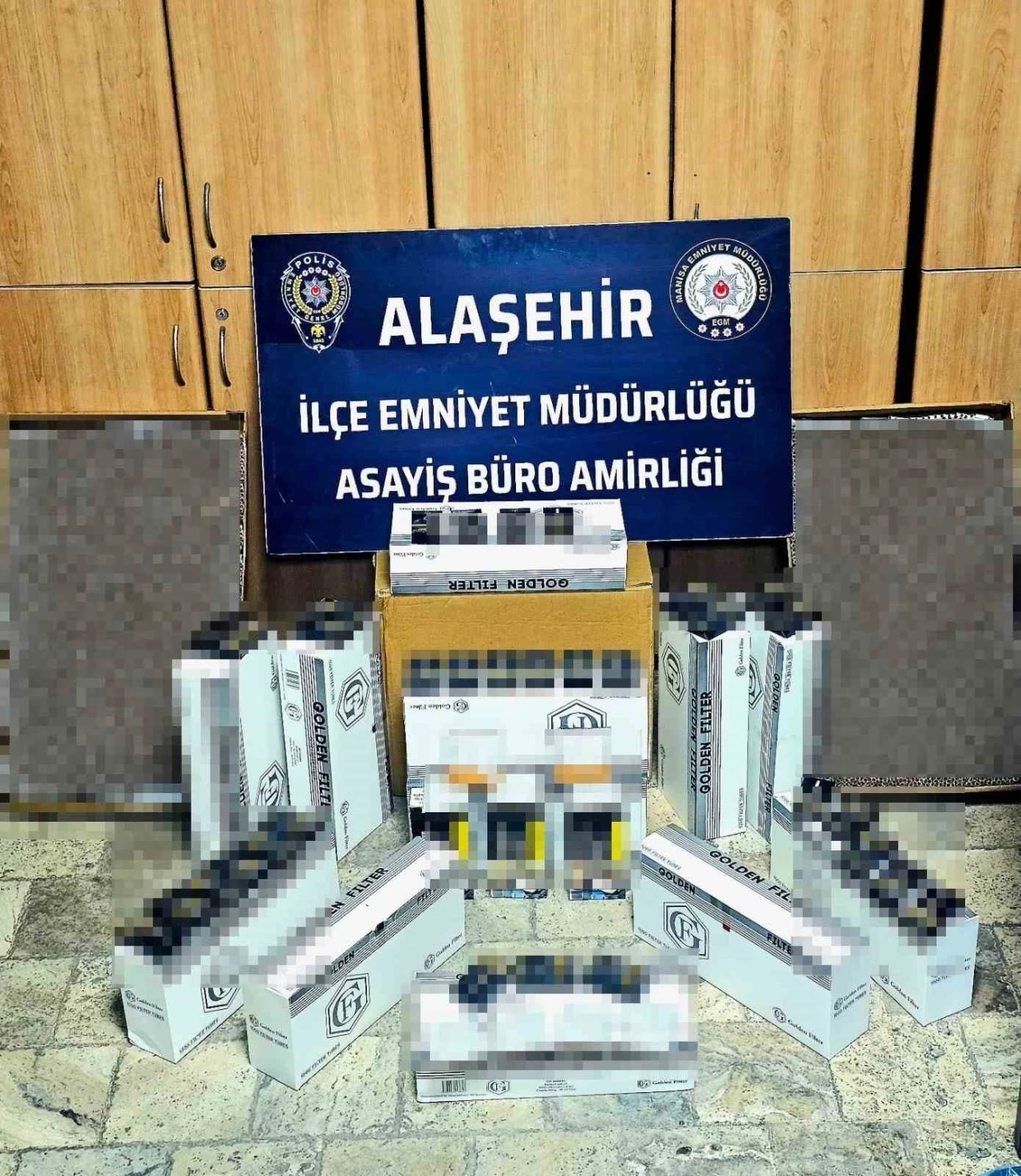 Alaşehir&rsquo;de 23 bin 750 adet ka&ccedil;ak makaron ele ge&ccedil;irildi
