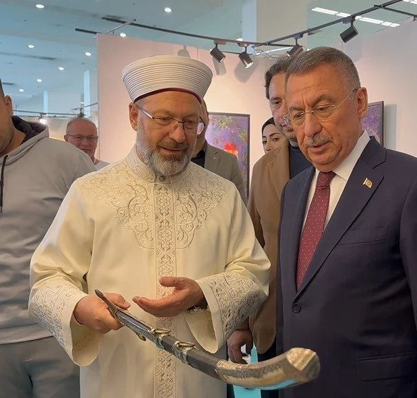 Ali Erbaş: &quot;İslam sanatlarının manevi derinliğini yansıtan birikimini vatandaşlarımızla buluşturmanın bahtiyarlığını yaşadık&quot;
