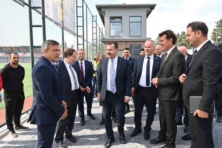 Ali Hikmet Paşa spor tesisleri 17 Ekim&rsquo;de a&ccedil;ılıyor
