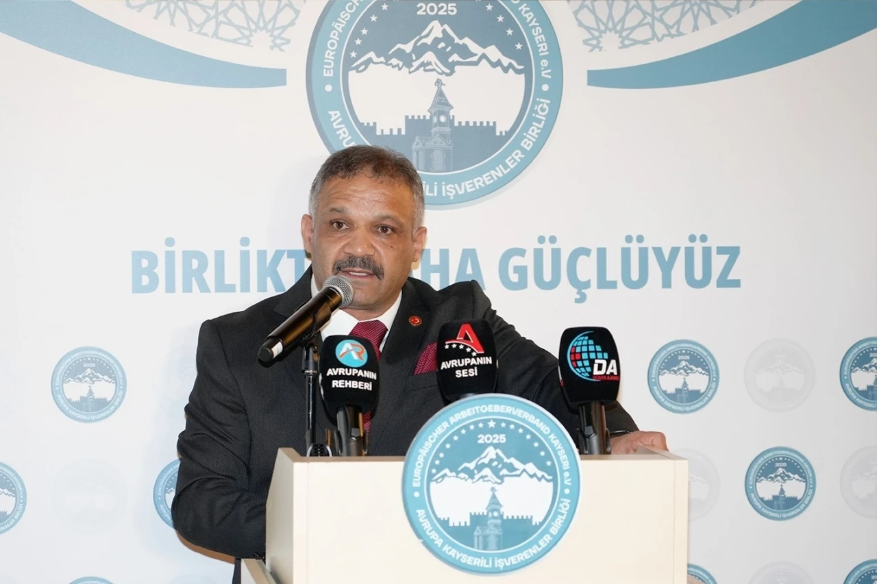 Ali Hızar: "AKİB Avrupa&rsquo;nın En B&uuml;y&uuml;k STK&rsquo;larındandır"
