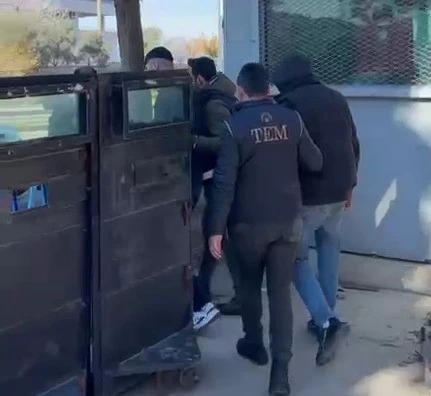 Aliağa&rsquo;da akaryakıt istasyonunda kurşunlama olayında 2 tutuklama
