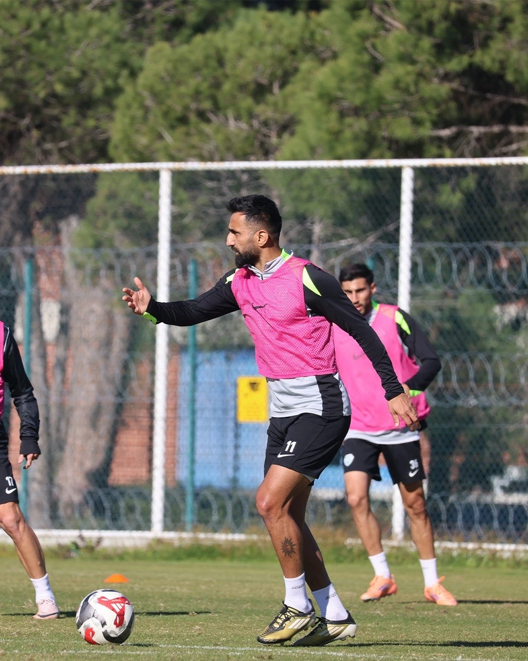 Aliağa FK, G&ouml;khan Karadeniz&rsquo;in peşinde
