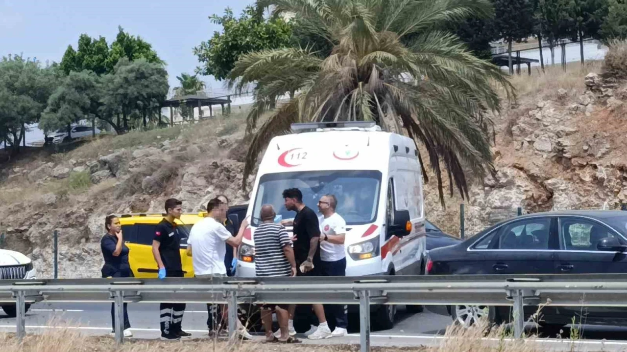 Alkollü sürücü otomobile çarpıp kaçtı, kovalamaca sonucu yakalandı
