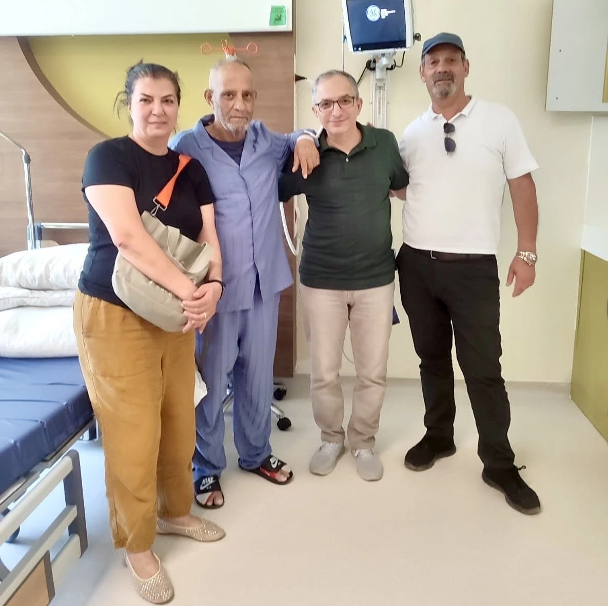 Alman doktorların ‘yaşayamaz’ dediği hastayı Türk hekimler hayata döndürdü
