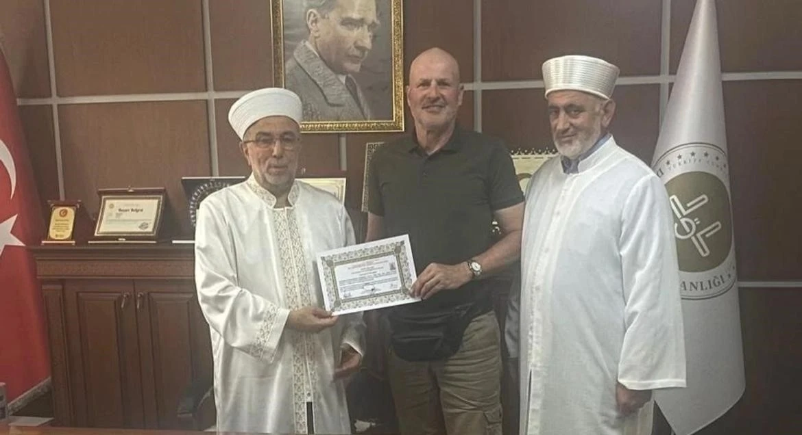 Alman Harald ihtida töreni ile Müslüman oldu
