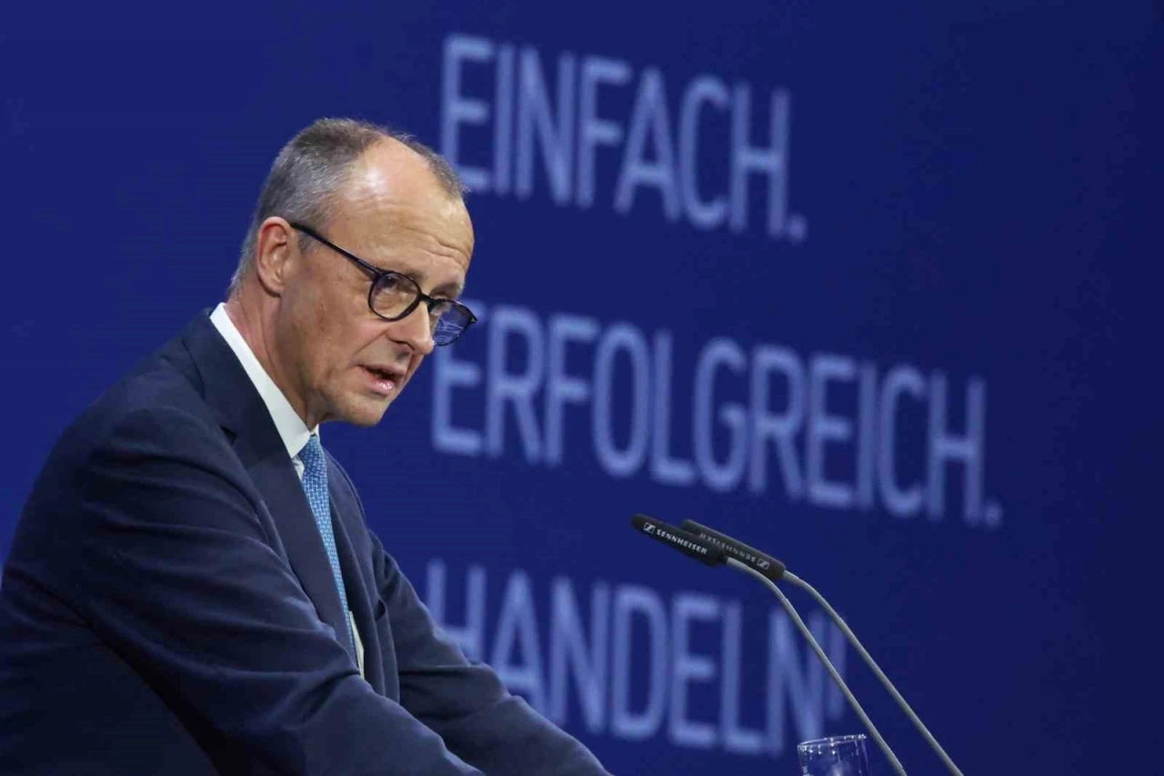 Almanya Başbakanı Merz: &quot;Ukraynalı gençler Almanya’ya gelmek yerine ülkelerinde kalarak hizmet etmeli&quot;
