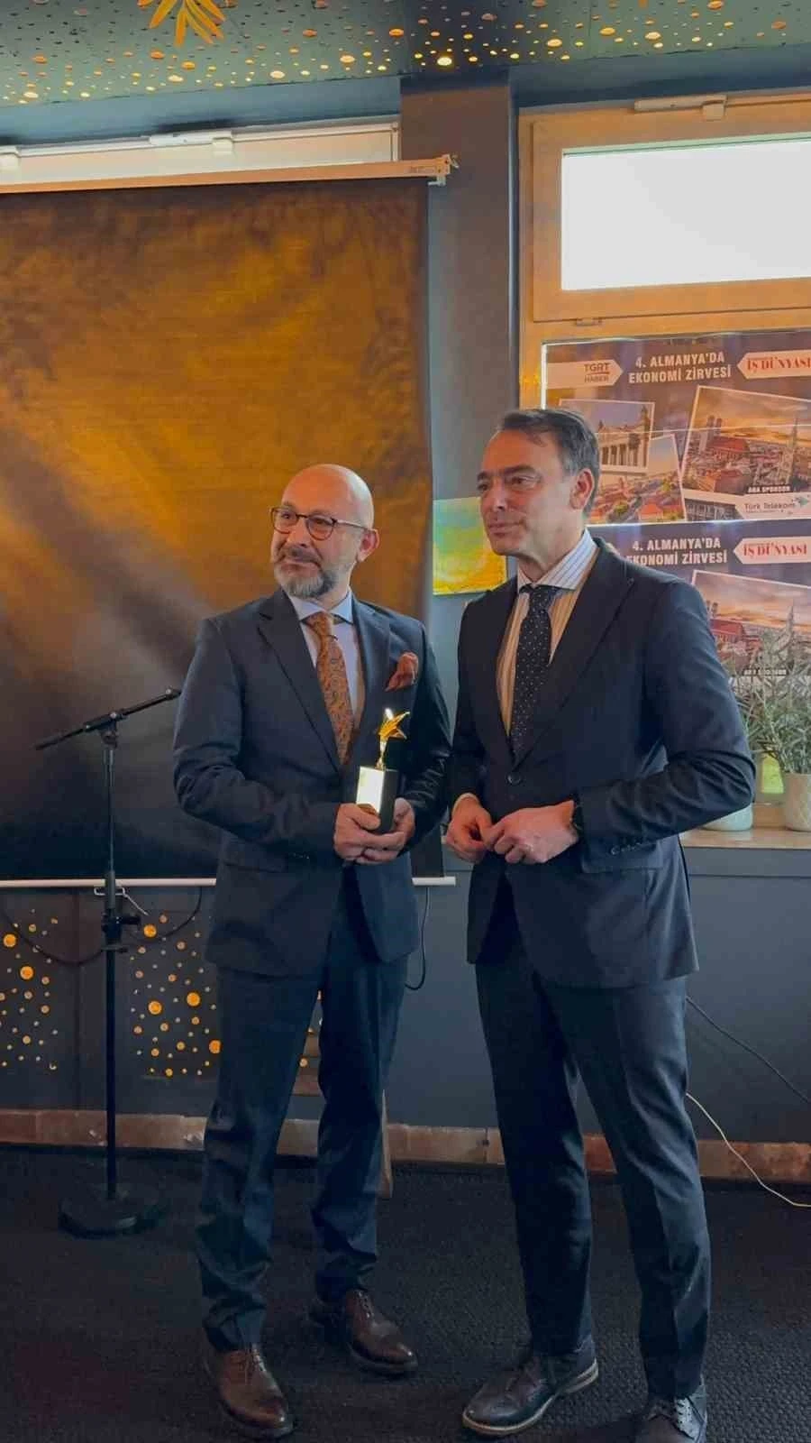 Almanya&rsquo;dan T&uuml;rk lojistik markasına "En Başarılı T&uuml;rk Şirketi" &ouml;d&uuml;l&uuml;
