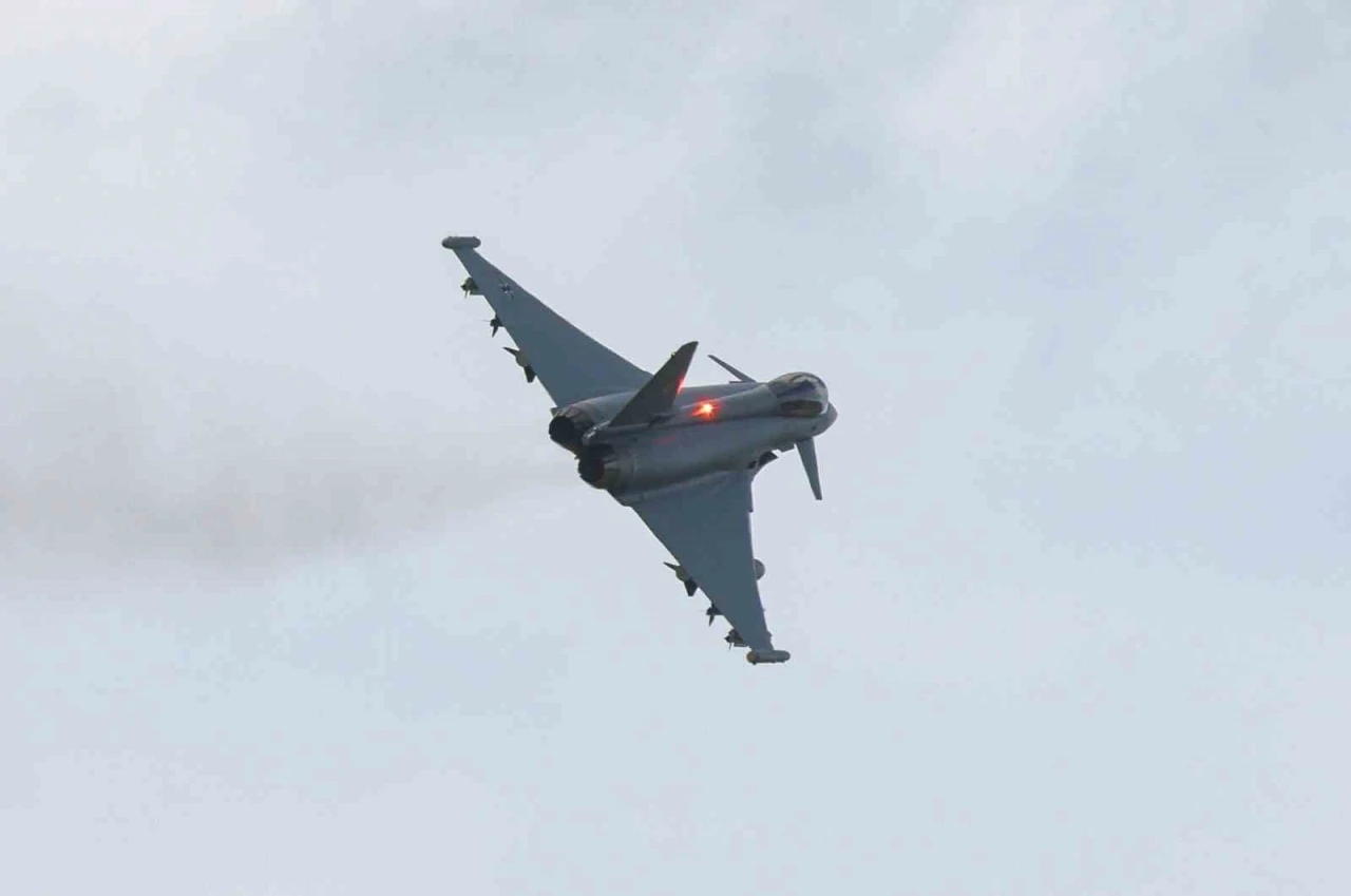 Almanya’nın Türkiye’ye Eurofighter satışı konusunda hazır olduğu iddiası
