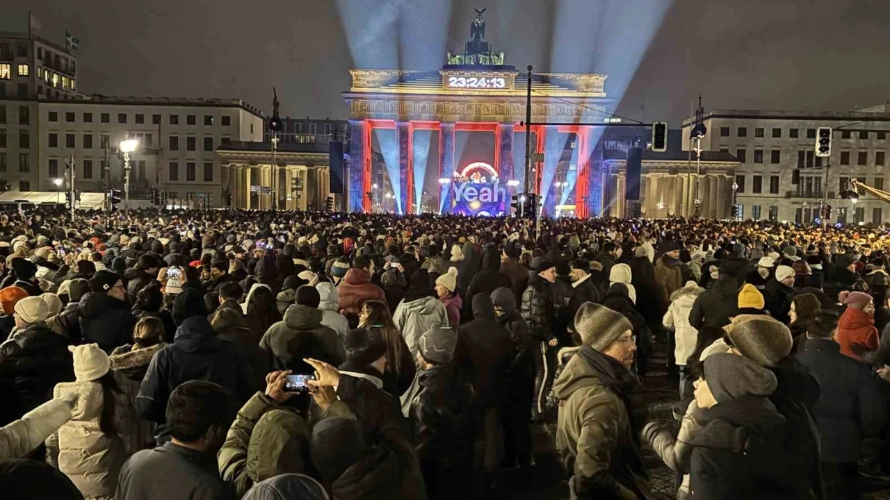 Almanya yeni yıla yoğun g&uuml;venlik &ouml;nlemleri altında girdi
