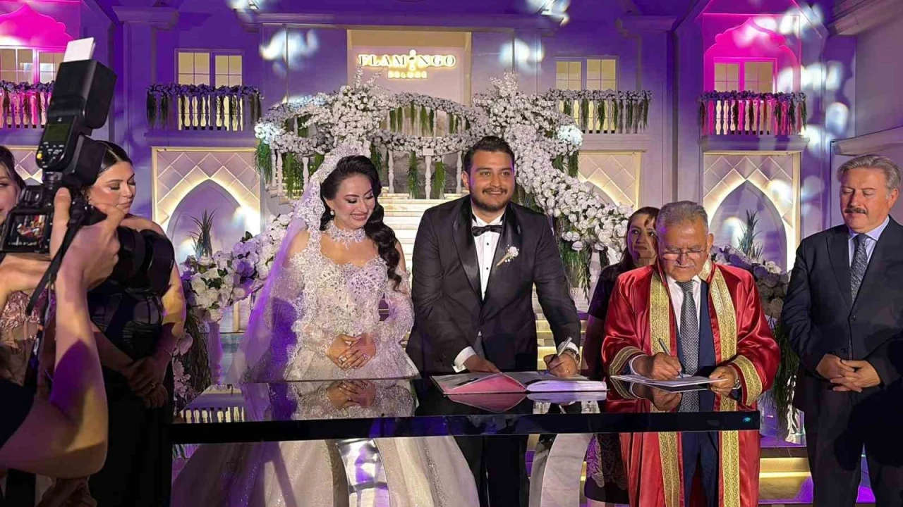 Altan Aydemir&rsquo;in mutlu g&uuml;n&uuml;
