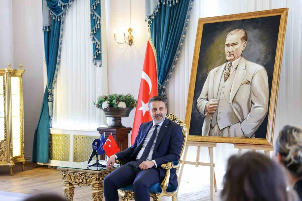 Altın Karag&ouml;z ekiplerinden Başkan Vekili Biba&rsquo;ya ziyaret
