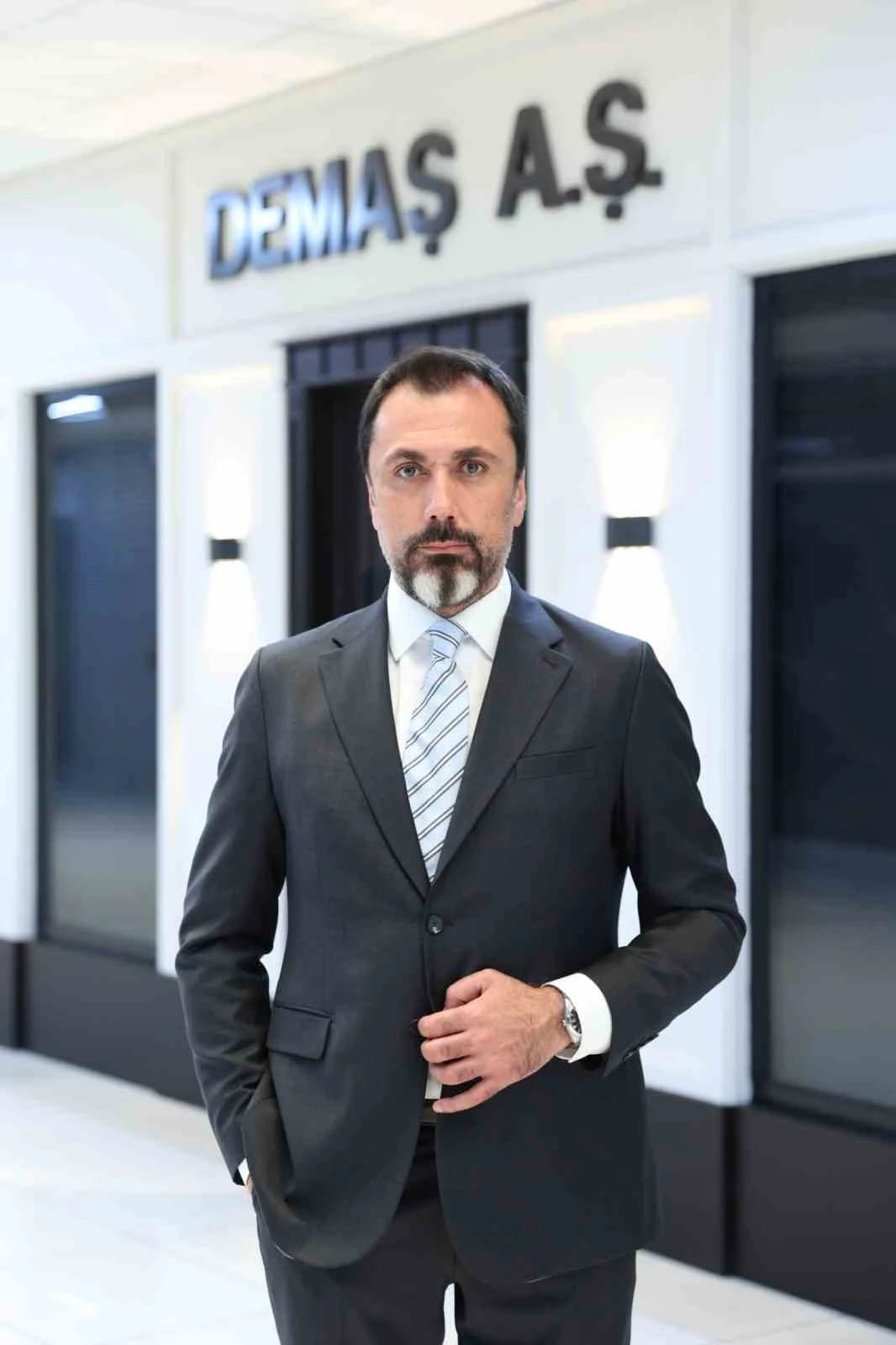 Altın yatırımcısına soğukkanlılık çağrısı
