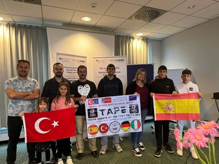 Altınkent Ortaokulu ekibi Almanya&rsquo;da proje eğitimini tamamladı
