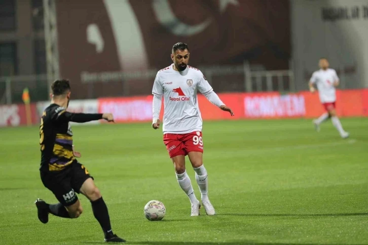 Altınordu’da Ali Özgün kadro dışı bırakıldı