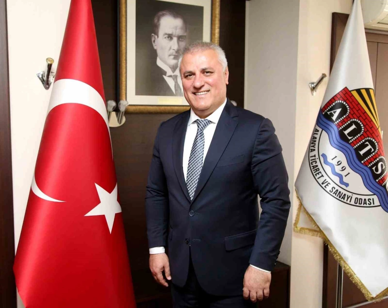 ALTSO Başkanı Erdem: "Sezona daha g&uuml;&ccedil;l&uuml; girebilmek i&ccedil;in destek şart"
