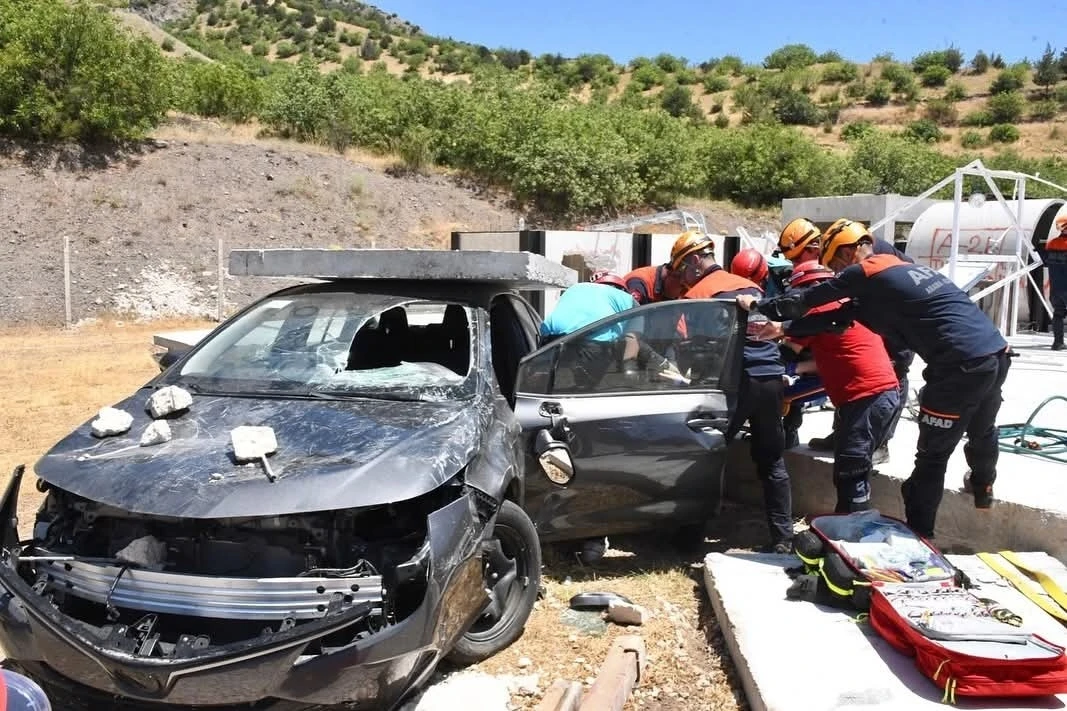 Amasya’da deprem tatbikatı yapıldı
