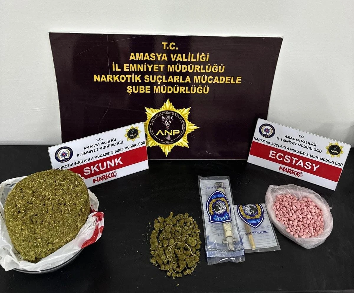 Amasya’da tırı polisin üzerine süren sürücü uyuşturucuyla yakalandı