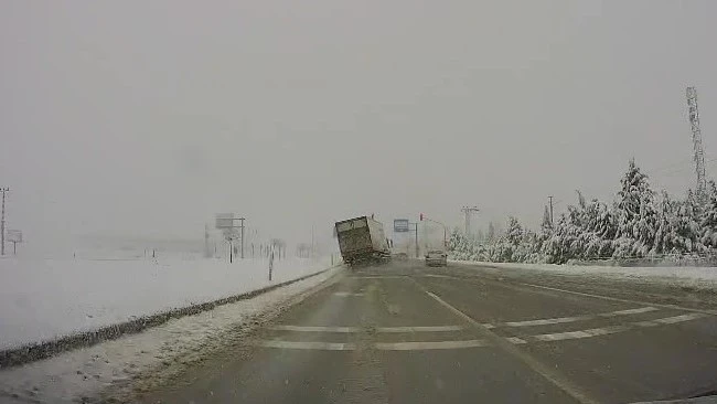 Amasya’da yürekleri ağza getiren anlar kamerada
