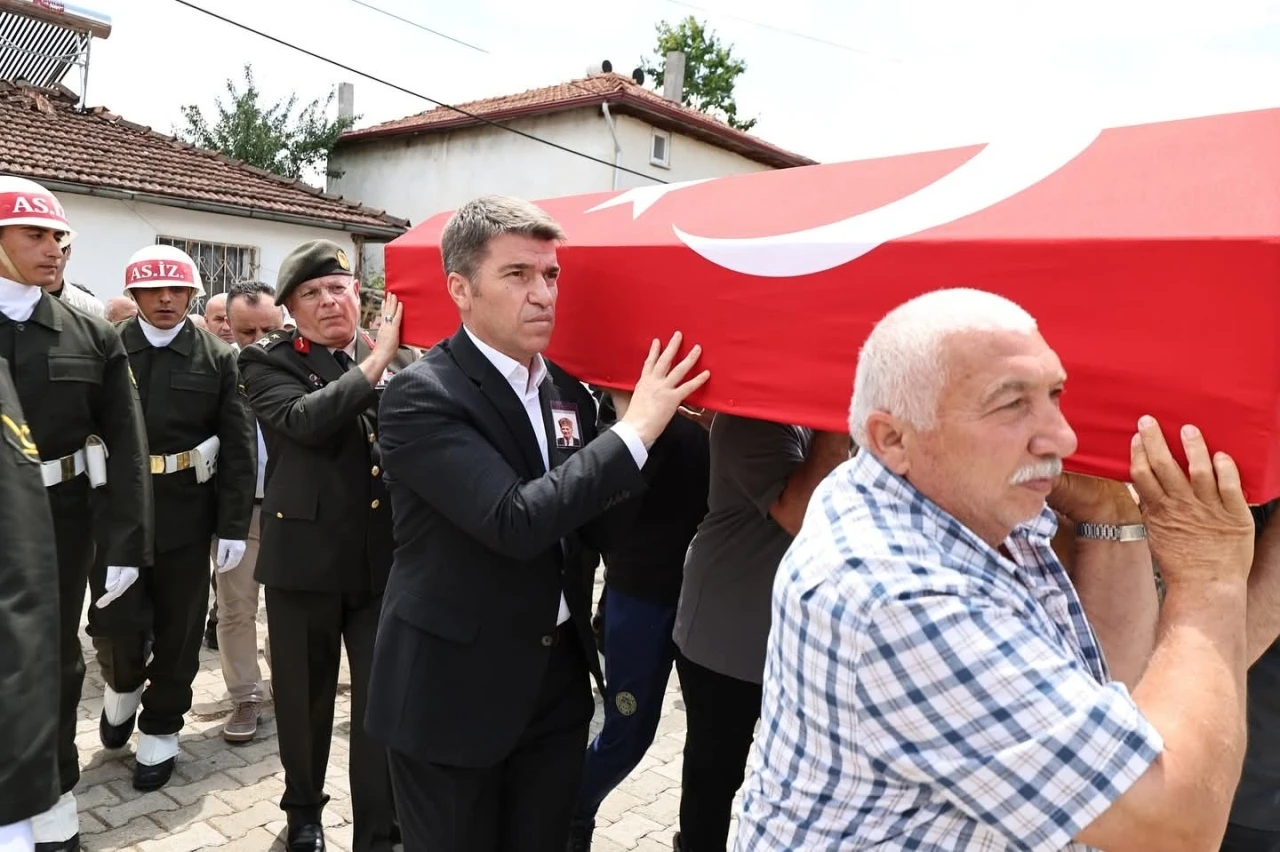 Amasya’nın son Kore gazilerinden Halil Kanar son yolculuğuna uğurlandı
