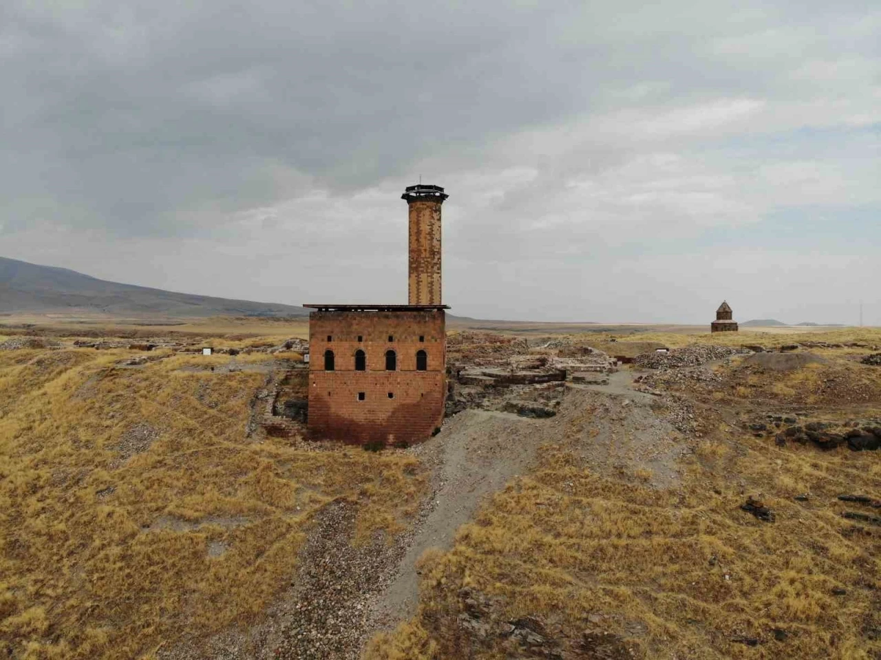 Anadolu’nun ilk Türk camisi Kars’ta: Ebul Menuçehr Camii
