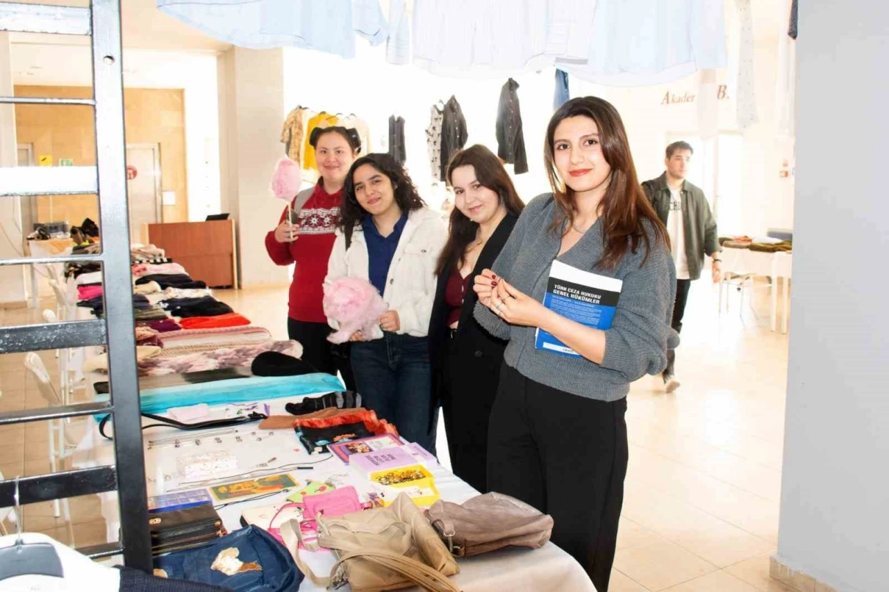 Anadolu Üniversitesi İBF’de İleri Takas pazarı kuruldu
